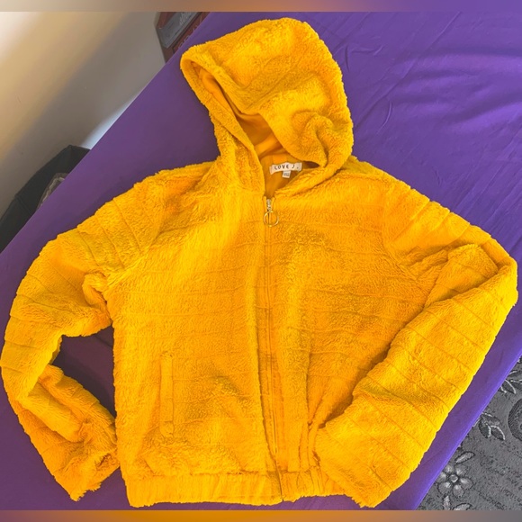 Golden Fur Light Jacket - Picture 1 of 5